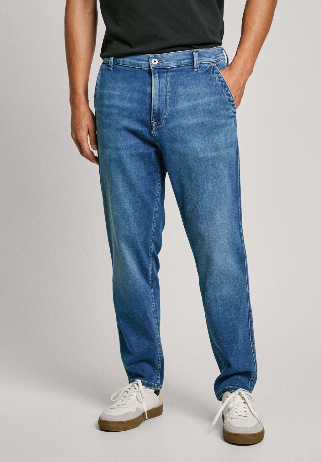 Джинсы Pepe Jeans, протертый деним
Джинсы Pepe Jeans, протертый деним