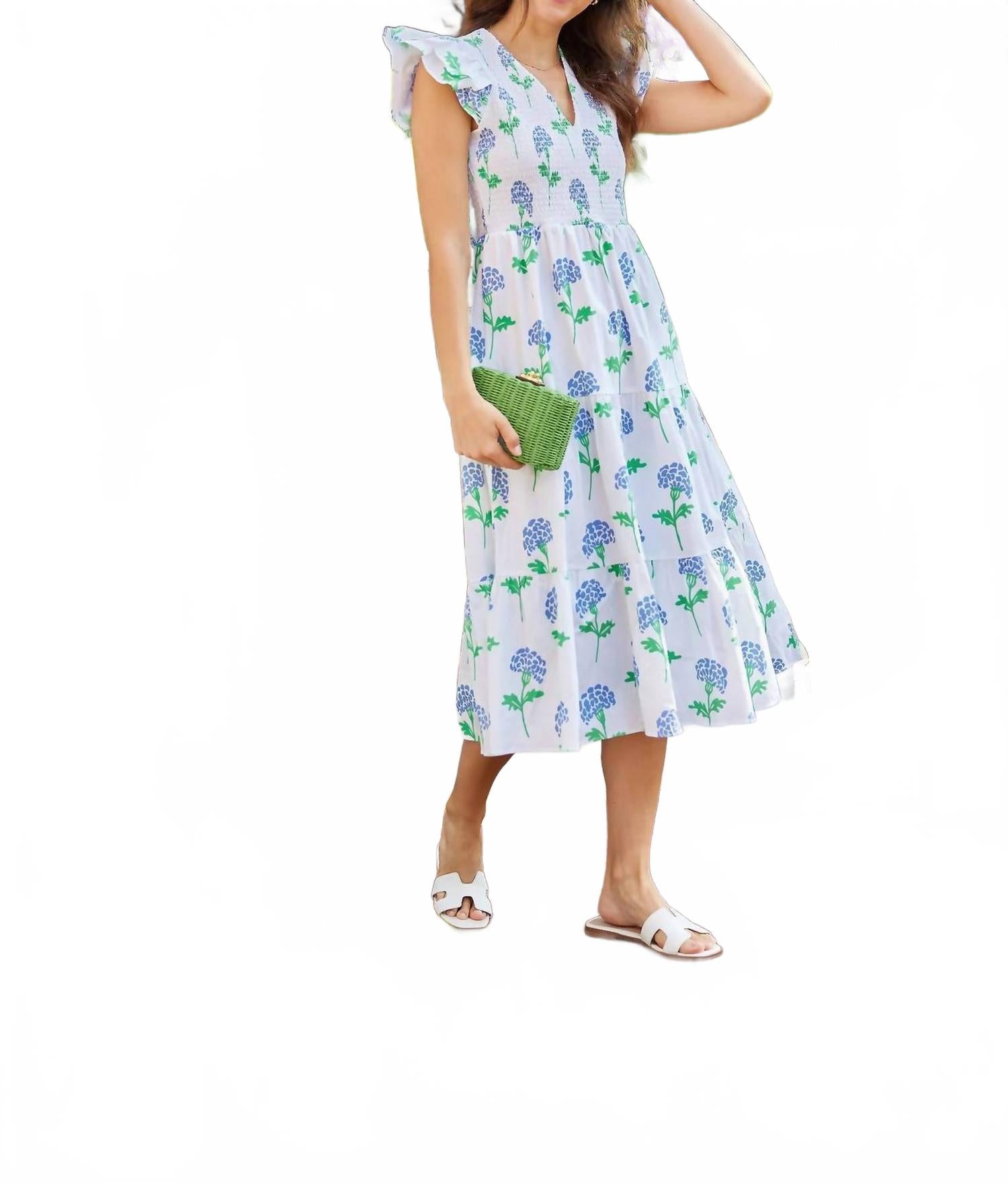 Платье с V-образным вырезом и сборкой в стиле принта "Гортензия" Block Print Sail to Sable, Hydrangea
Платье с V-образным вырезом и сборкой в стиле принта "Гортензия" Block Print Sail to Sable, Hydrangea