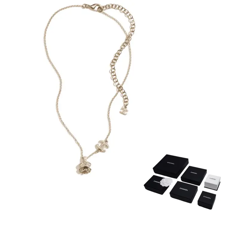 Chanel Женское серебряное ожерелье
Chanel Женское серебряное ожерелье