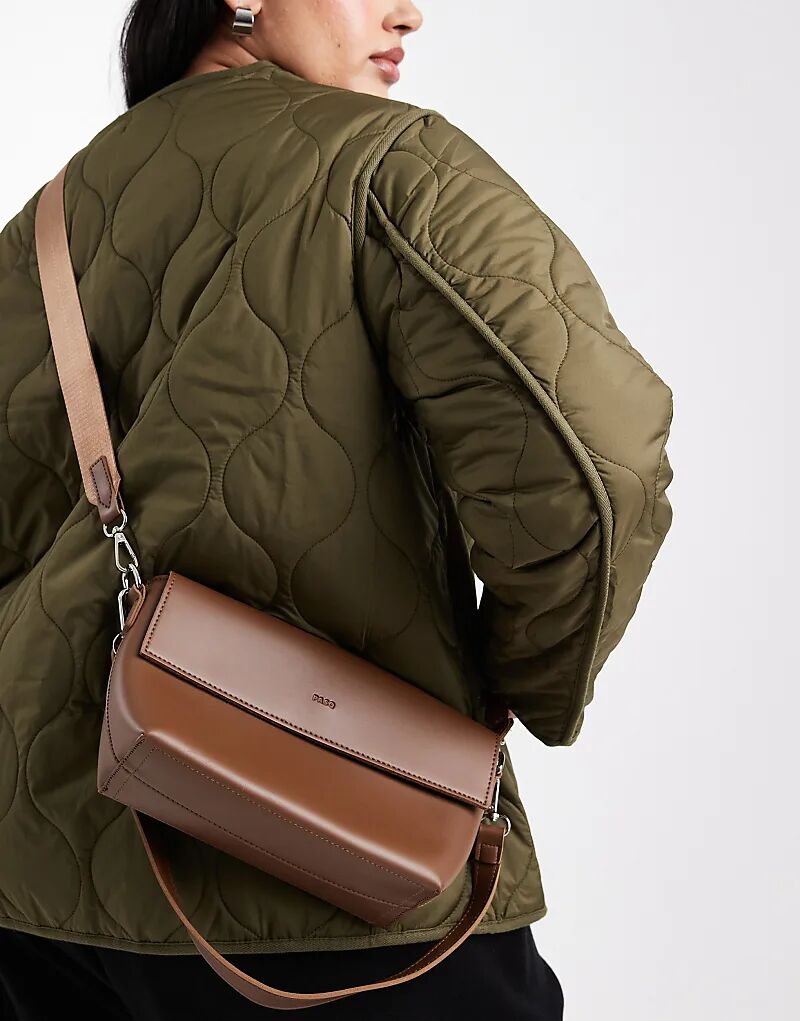 Сумка PASQ через плечо с клапаном в темно-сером цвете
Сумка PASQ через плечо с клапаном в темно-сером цвете