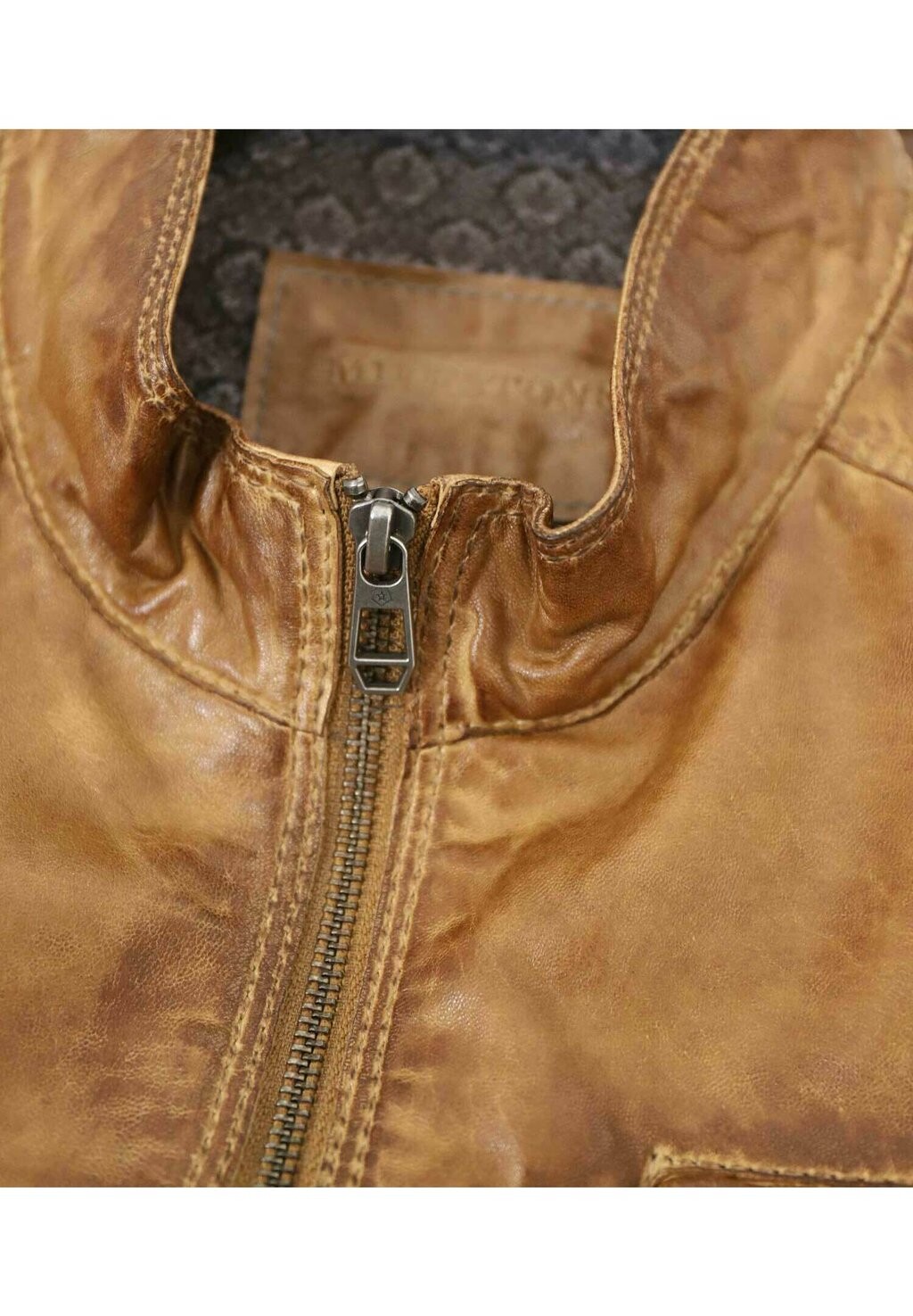 Кожаная куртка MARCO Milestone, коричневый
Кожаная куртка MARCO Milestone, коричневый
