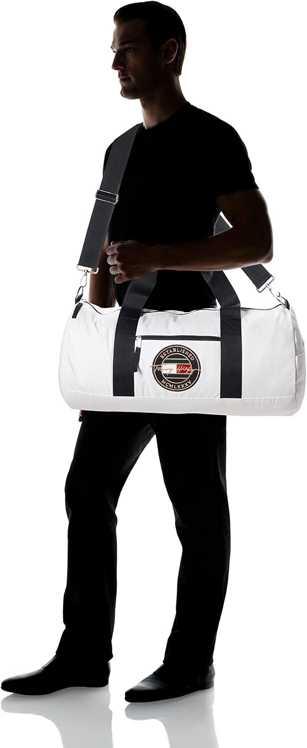 Мужская спортивная сумка Tommy Hilfiger Signature Crest
Мужская спортивная сумка Tommy Hilfiger Signature Crest