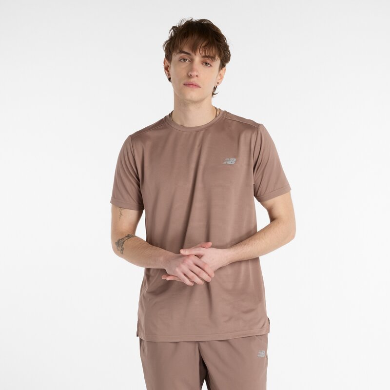 Футболка мужская беговая из ss-топа New Balance, цвет earth shadow (mt41222eas)
Футболка мужская беговая из ss-топа New Balance, цвет earth shadow (mt41222eas)