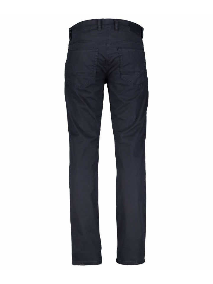 Джинсы Slim Fit для мужчин темно-синего цвета MAC HOSEN
Джинсы Slim Fit для мужчин темно-синего цвета MAC HOSEN