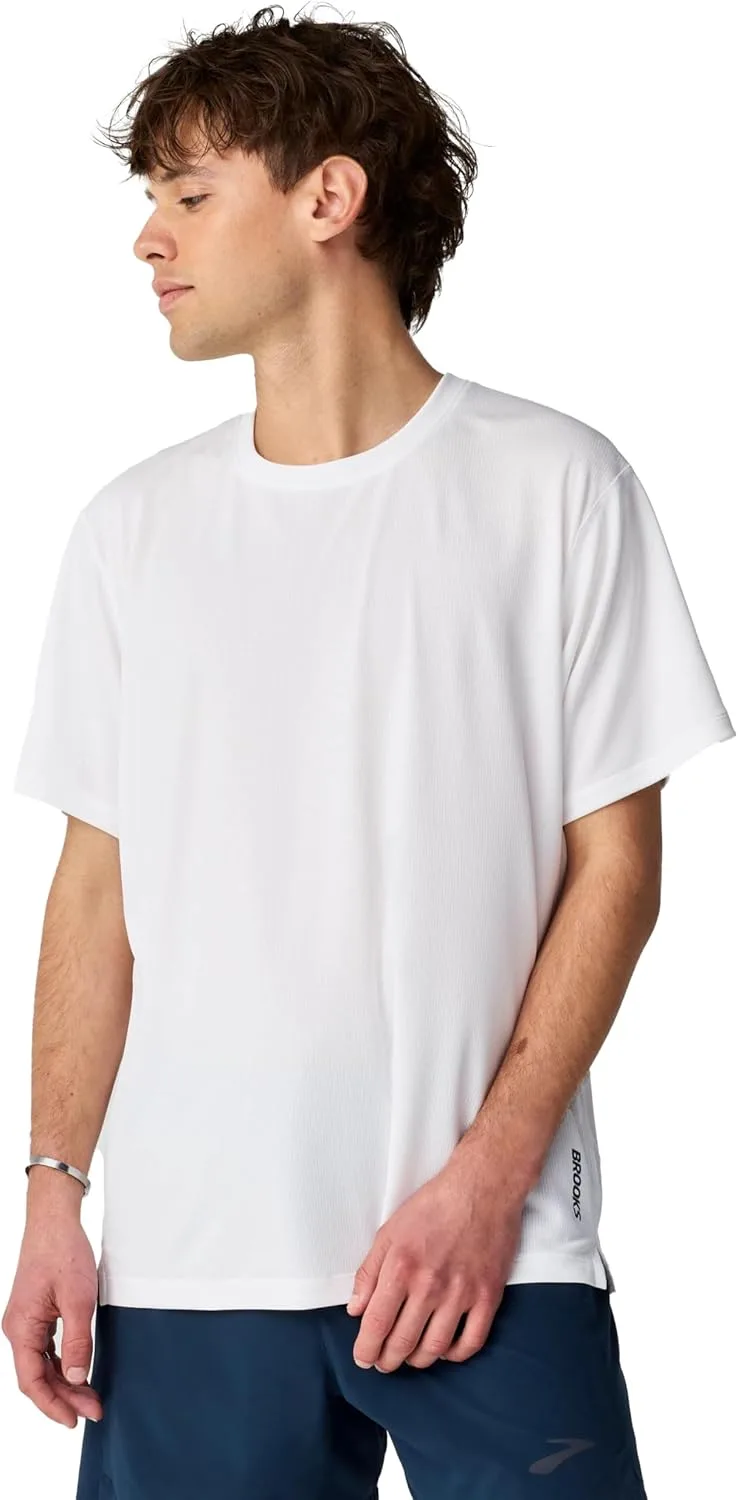 Футболка для бега Brooks Men’s Dash с коротким рукавом, влагоотводящая, UPF 30+
Футболка для бега Brooks Men’s Dash с коротким рукавом, влагоотводящая, UPF 30+