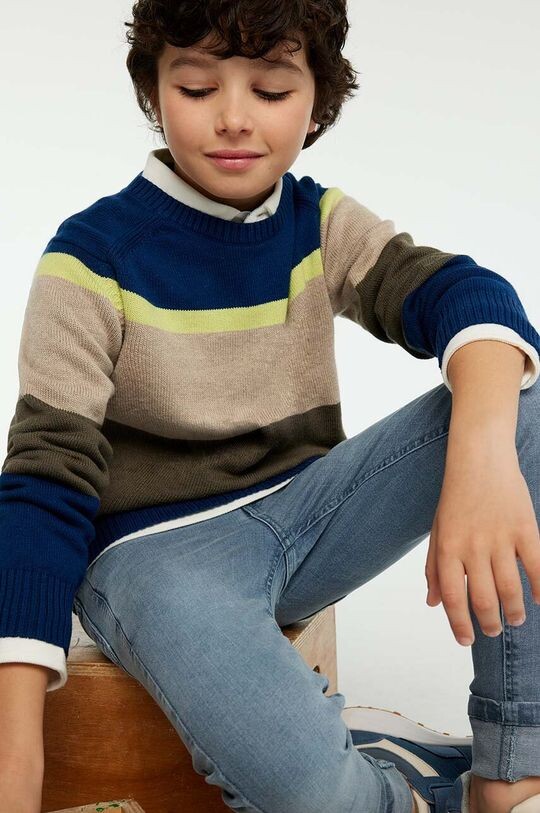 Детский свитер из смесовой шерсти Mayoral, зеленый
Детский свитер из смесовой шерсти Mayoral, зеленый