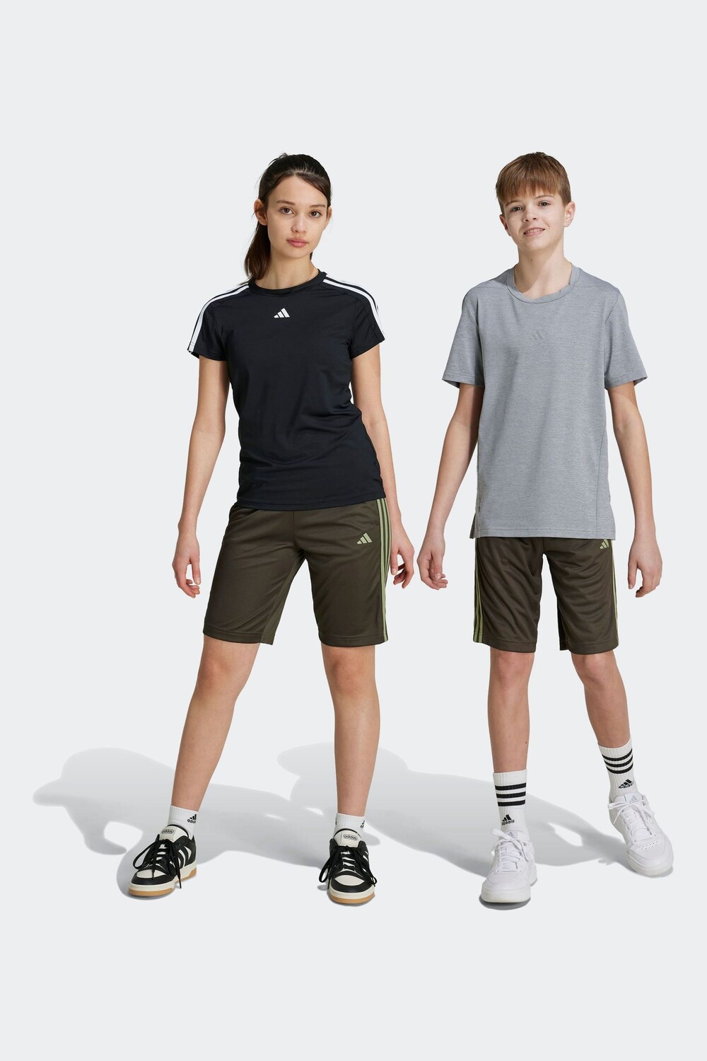 Шорты стандартного размера с 3 полосками Train Essentials aeroready Adidas, зеленый
Шорты стандартного размера с 3 полосками Train Essentials aeroready Adidas, зеленый