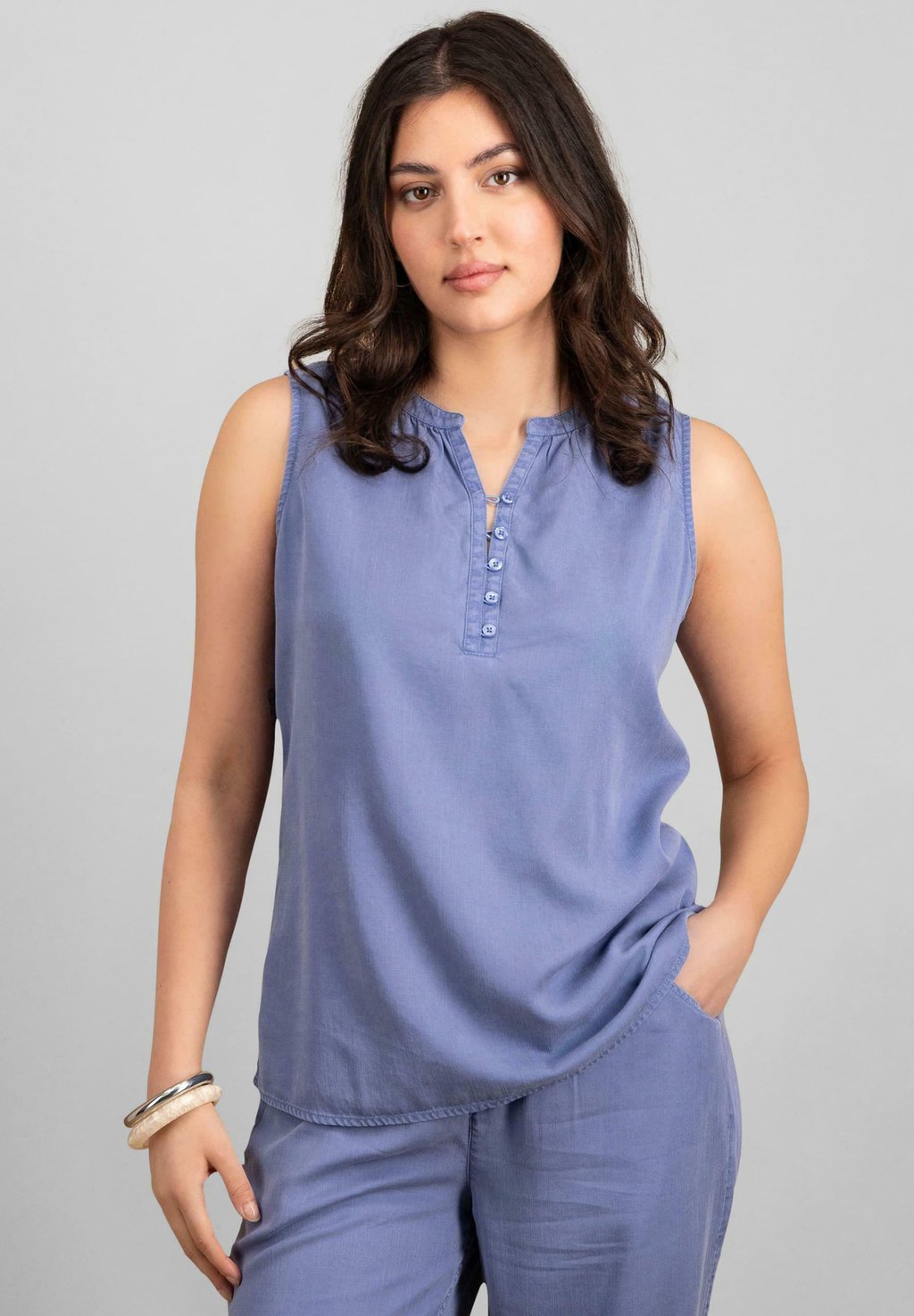 Топ Camicetta Fynch-Hatton, синий
Топ Camicetta Fynch-Hatton, синий