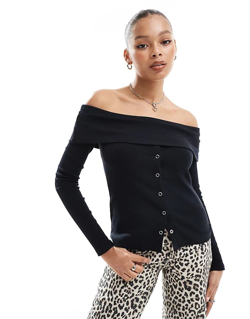 Топ с открытыми плечами и застежкой на пуговицы черного цвета ASOS DESIGN
Топ с открытыми плечами и застежкой на пуговицы черного цвета ASOS DESIGN
