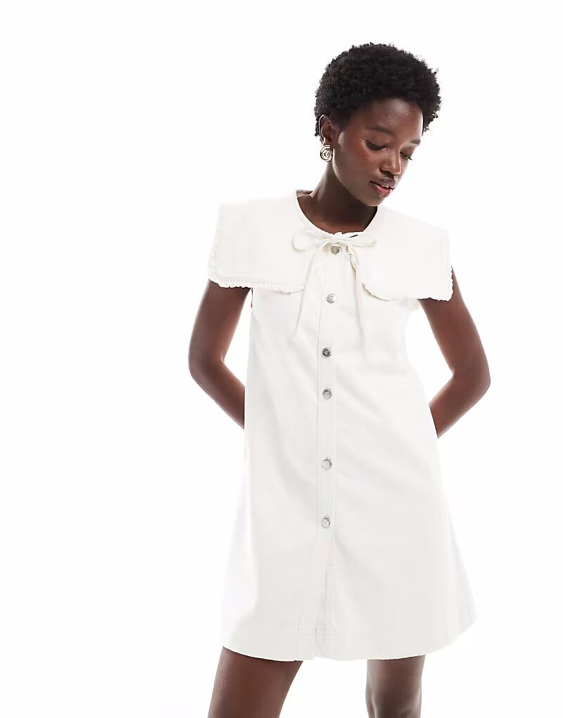 Мисс Селфридж свободное джинсовое платье без рукавов с завязкой на воротнике Miss Selfridge 
Мисс Селфридж свободное джинсовое платье без рукавов с завязкой на воротнике Miss Selfridge