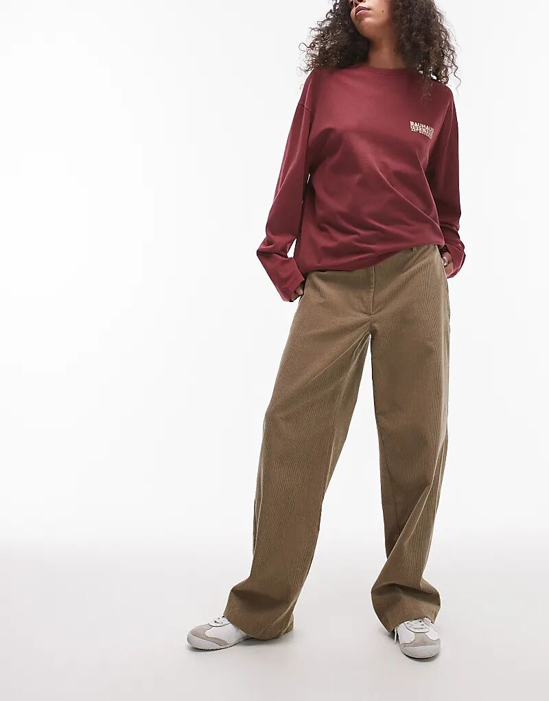 Вельветовые брюки с низкой посадкой цвета кэмел Topshop
Вельветовые брюки с низкой посадкой цвета кэмел Topshop