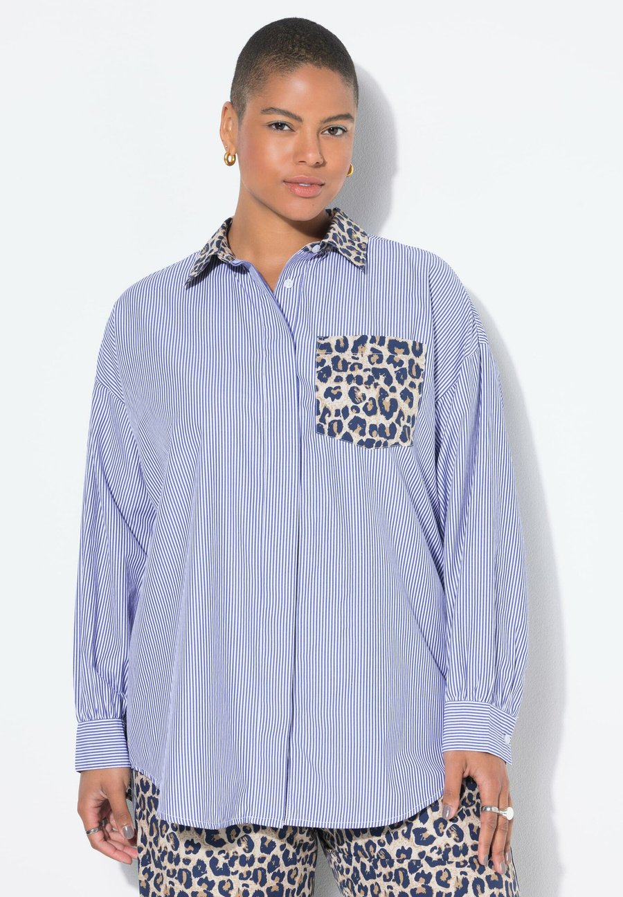 Блуза Studio Untold SHAPE MIT STREIFEN LEO, Dark Blue
Блуза Studio Untold SHAPE MIT STREIFEN LEO, Dark Blue