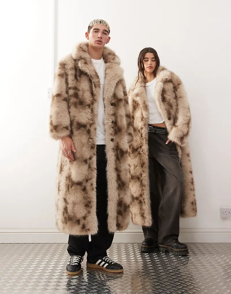 Длинное пальто унисекс из искусственного меха Reclaimed Vintage с принтом снежного барса
Длинное пальто унисекс из искусственного меха Reclaimed Vintage с принтом снежного барса