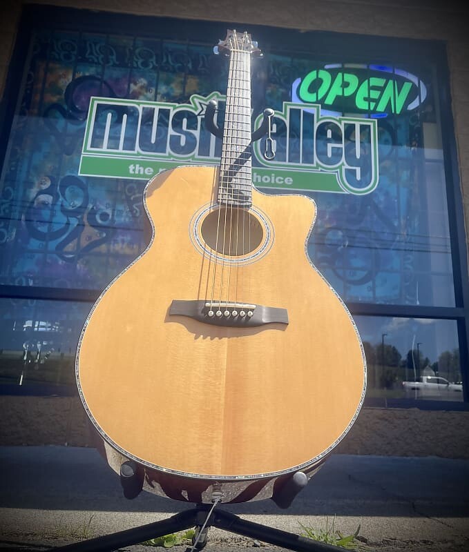 Акустическая гитара PRS SE A50E Angelus with Fishman Sonitone Pickup 2023 Natural with Black Gold Burst
Акустическая гитара PRS SE A50E Angelus with Fishman Sonitone Pickup 2023 Natural with Black Gold Burst