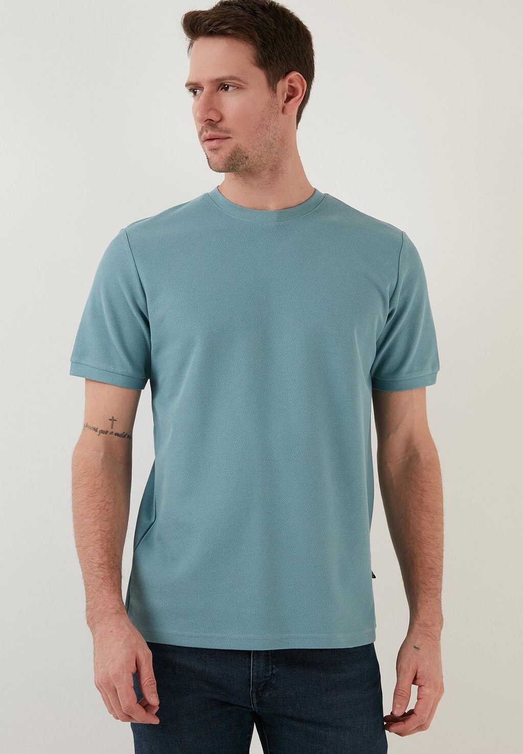 Базовая футболка Regular Fit Buratti, синяя, Синий, Базовая футболка Regular Fit Buratti, синяя
Базовая футболка Regular Fit Buratti, синяя, Синий, Базовая футболка Regular Fit Buratti, синяя