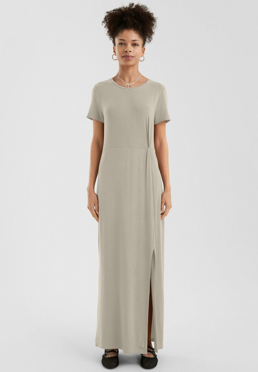 Платье QS Maxi dress, Beige
Платье QS Maxi dress, Beige