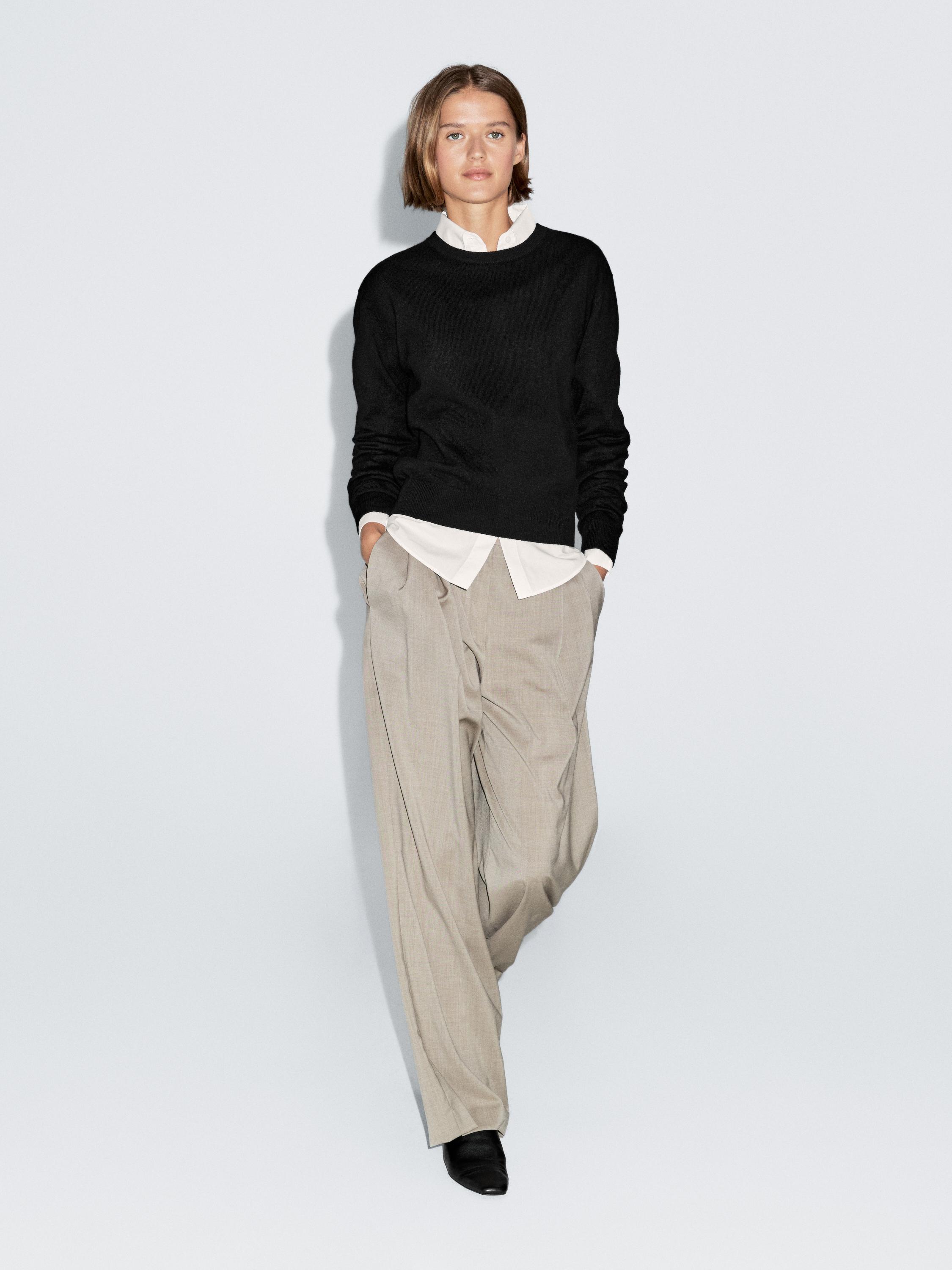 Свитер с круглым вырезом из смесовой шерсти Massimo Dutti, черный
Свитер с круглым вырезом из смесовой шерсти Massimo Dutti, черный