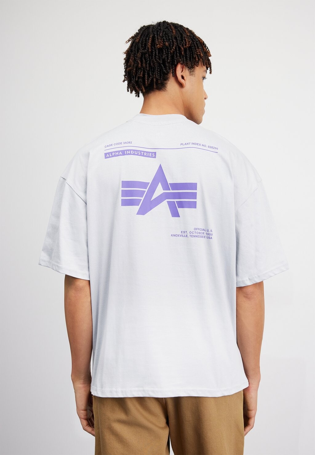 Базовая футболка Logo Alpha Industries, цвет pastel grey 
Базовая футболка Logo Alpha Industries, цвет pastel grey