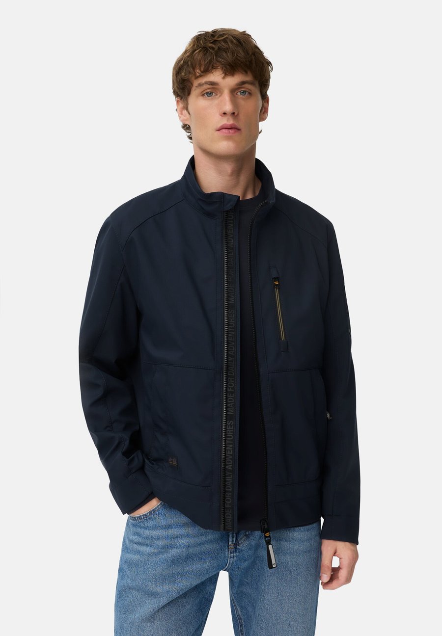 Куртка camel active MIT WASSERABWEISENDER FUNKTION, Dark Navy/Dark Blue
Куртка camel active MIT WASSERABWEISENDER FUNKTION, Dark Navy/Dark Blue