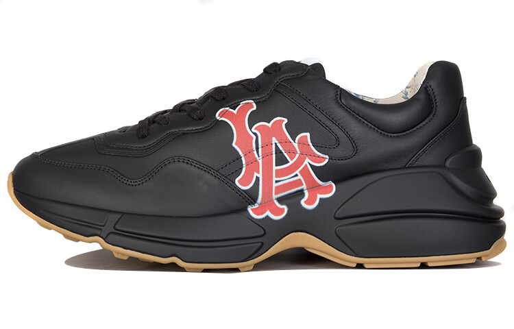 Мужские кроссовки Gucci Rhyton, черный/красный
Мужские кроссовки Gucci Rhyton, черный/красный