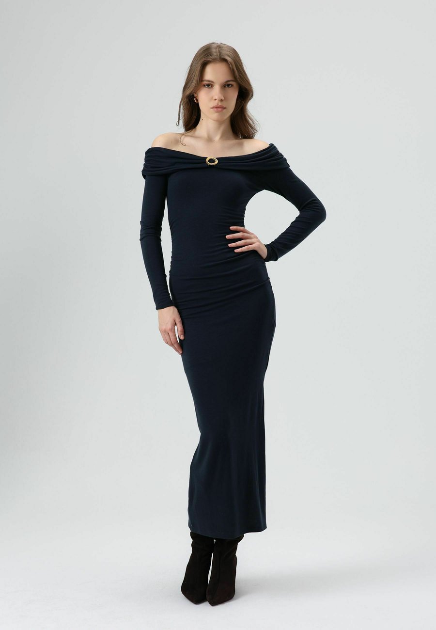 Платье D.MoRo OFF-THE-SHOULDER, Navy/Dark Blue
Платье D.MoRo OFF-THE-SHOULDER, Navy/Dark Blue