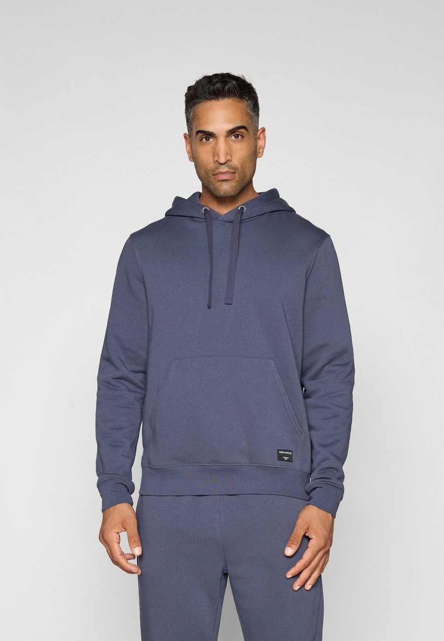 Худи Björn Borg CENTRE HOODIE, Odyssey Gray/Blue-Grey
Худи Björn Borg CENTRE HOODIE, Odyssey Gray/Blue-Grey