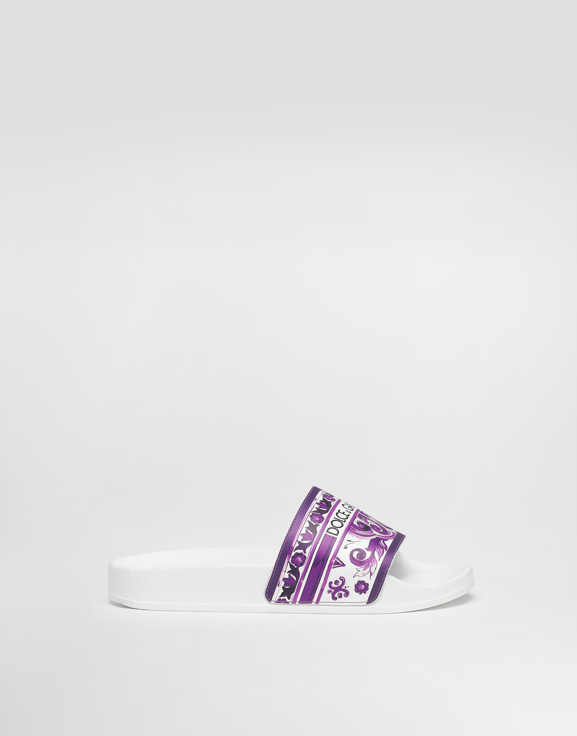 Туфли-слипперы из телячьей кожи с принтом майолика Dolce&Gabbana, мультиколор
Туфли-слипперы из телячьей кожи с принтом майолика Dolce&Gabbana, мультиколор