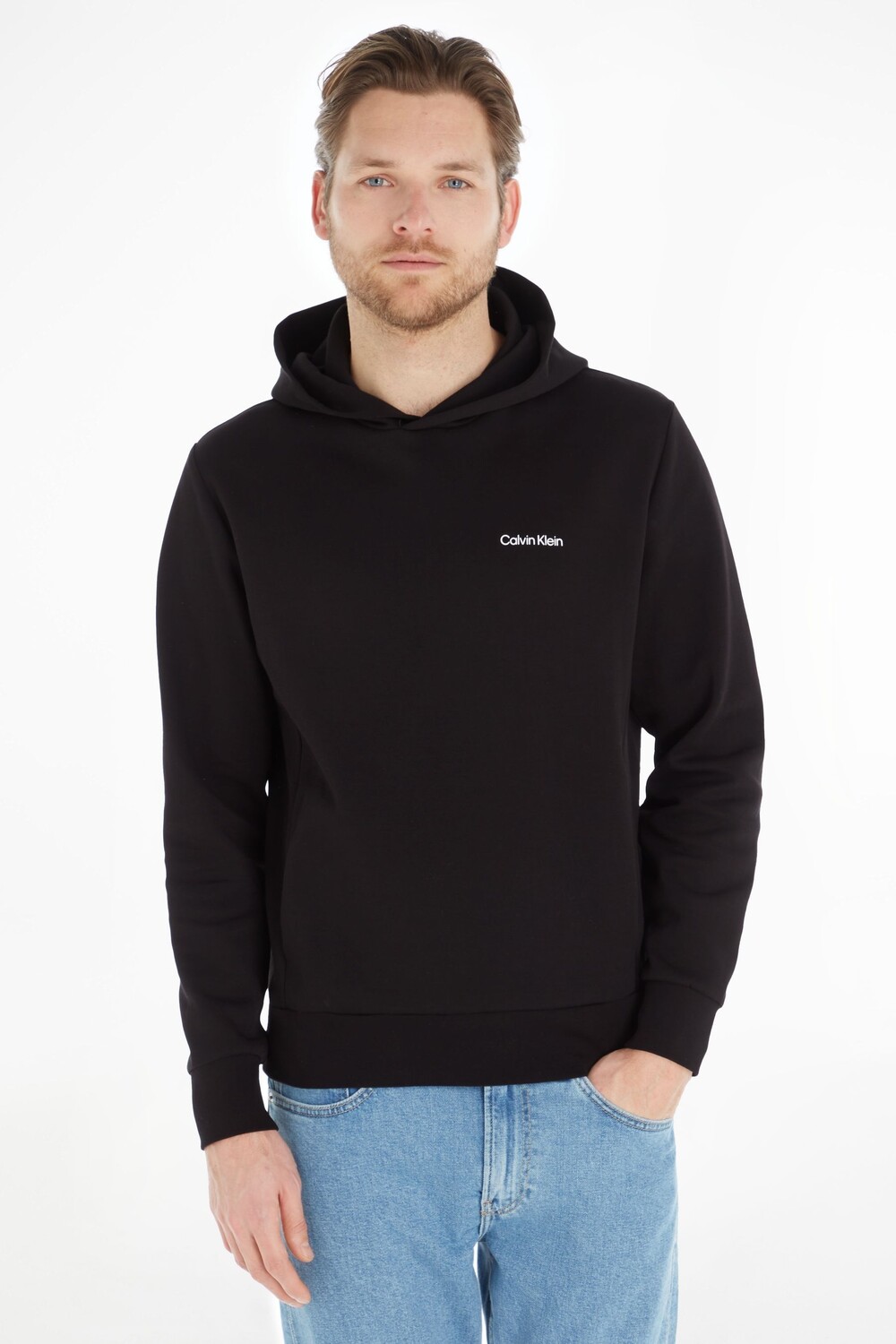 Черное худи с небольшим логотипом Calvin Klein, черный
Черное худи с небольшим логотипом Calvin Klein, черный