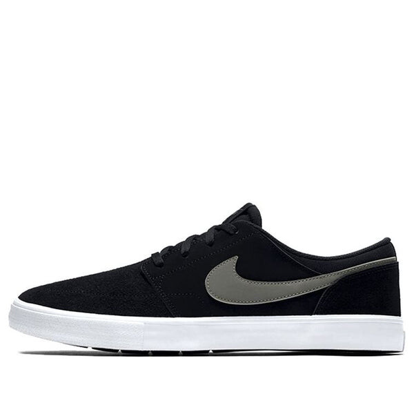 Кроссовки portmore 2 sb solar Nike, черный
Кроссовки portmore 2 sb solar Nike, черный