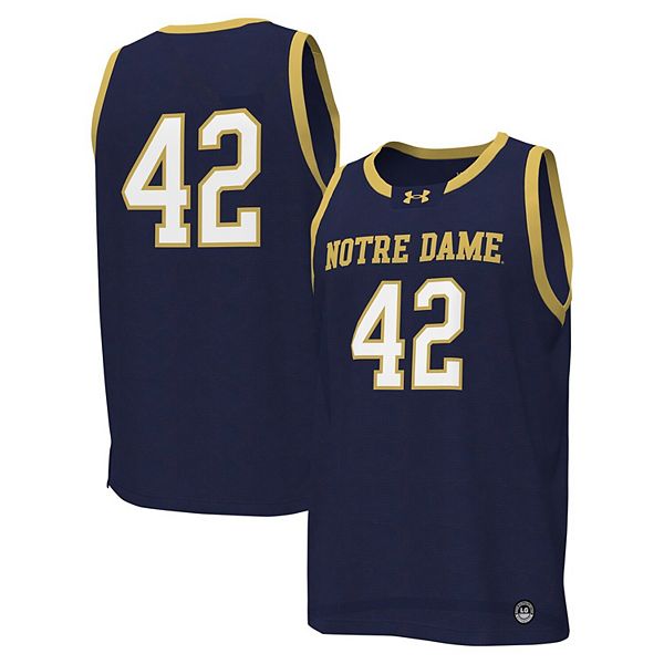 Мужская баскетбольная футболка #42 navy notre dame fighting irish Under Armour
Мужская баскетбольная футболка #42 navy notre dame fighting irish Under Armour