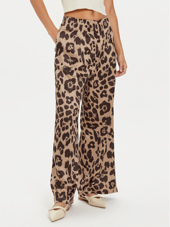 Тканевые брюки свободного кроя Vero Moda, бежевый
Тканевые брюки свободного кроя Vero Moda, бежевый