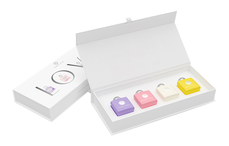 Миниатюрный парфюм Secret Garden в подарочной коробке EDP AMOUAGE
Миниатюрный парфюм Secret Garden в подарочной коробке EDP AMOUAGE