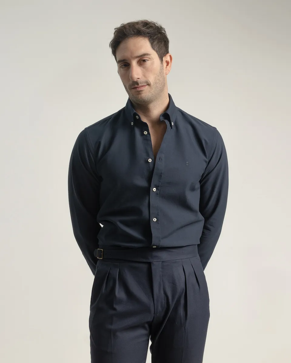 Мужская повседневная рубашка из хлопка Оксфорд, приталенного кроя PuroEgo, темно-синий
Мужская повседневная рубашка из хлопка Оксфорд, приталенного кроя PuroEgo, темно-синий