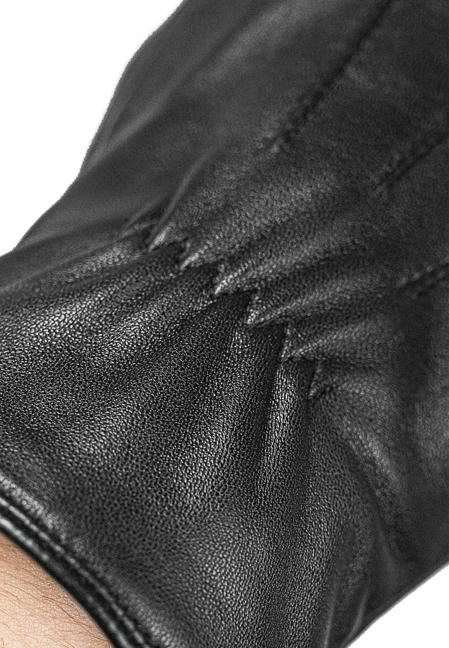 Перчатки Reusch Gloves, Black
Перчатки Reusch Gloves, Black