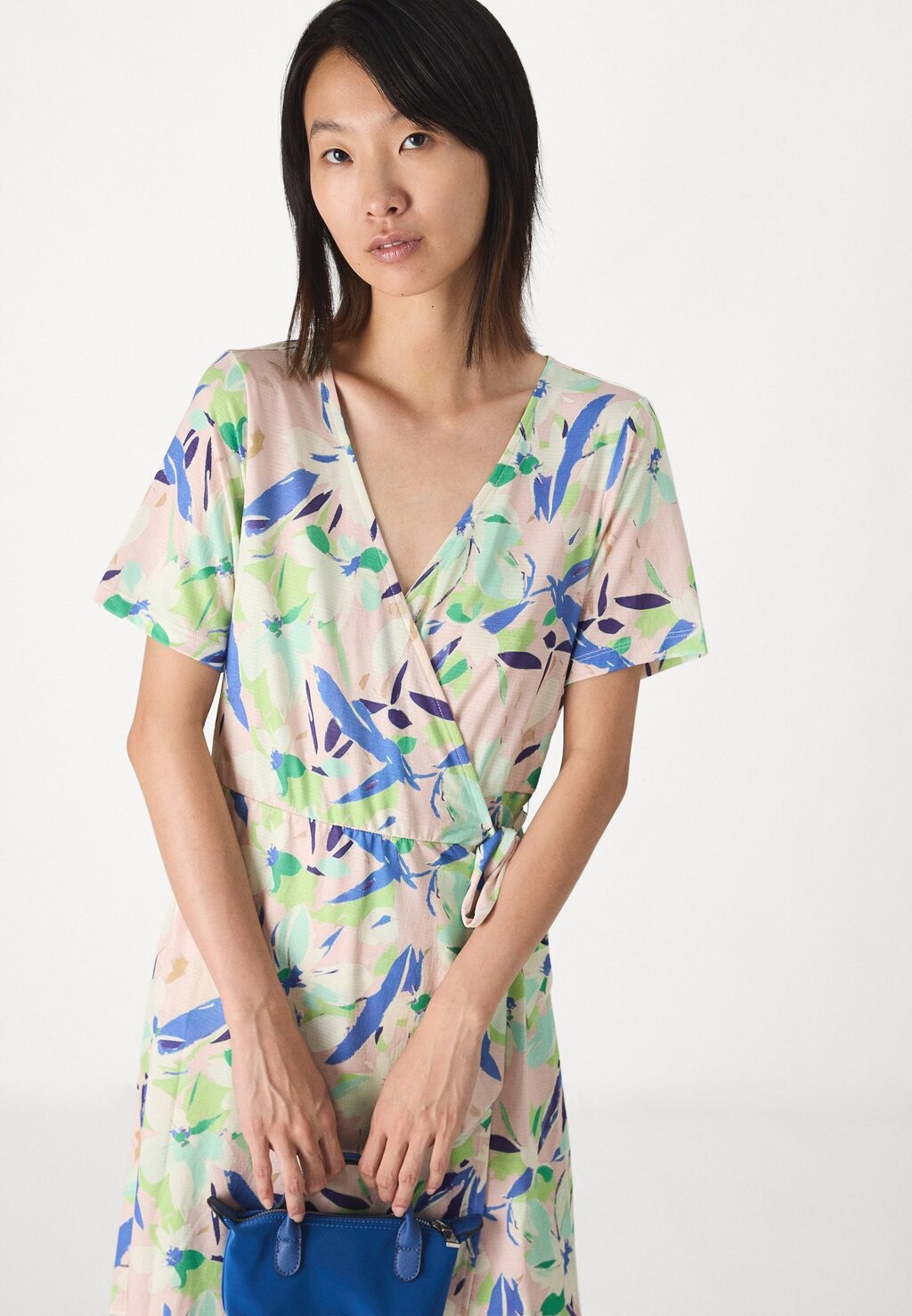 Повседневное платье VINATALIE WRAP DRESS VILA, розовый
Повседневное платье VINATALIE WRAP DRESS VILA, розовый