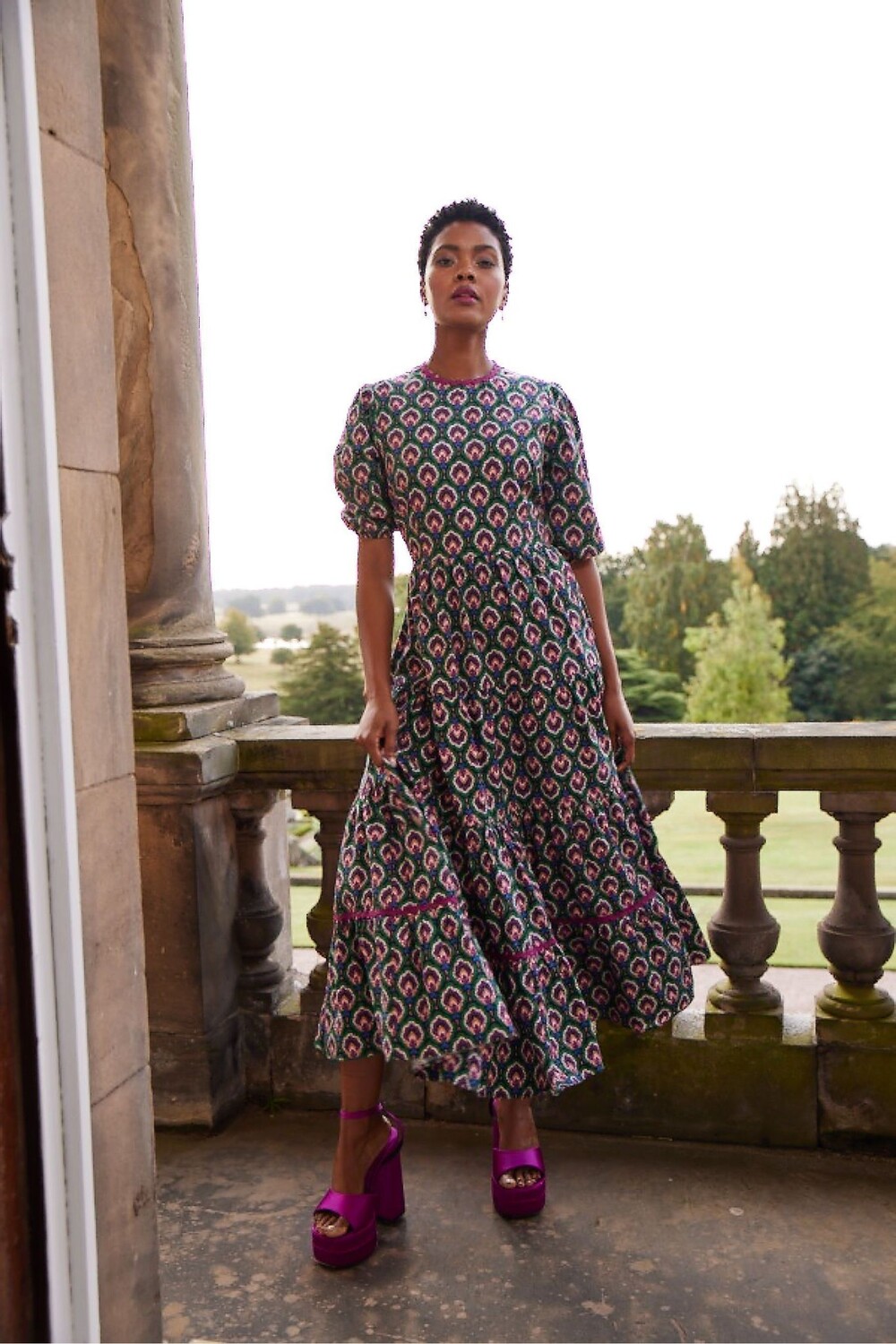 Зеленое многослойное платье миди с пышными рукавами Another Sunday, зеленый
Зеленое многослойное платье миди с пышными рукавами Another Sunday, зеленый