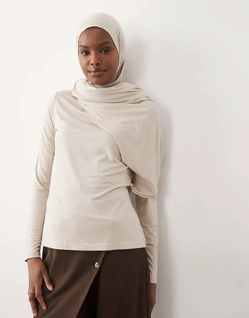 Норковый топ с накидкой с запахом iyal
Норковый топ с накидкой с запахом iyal