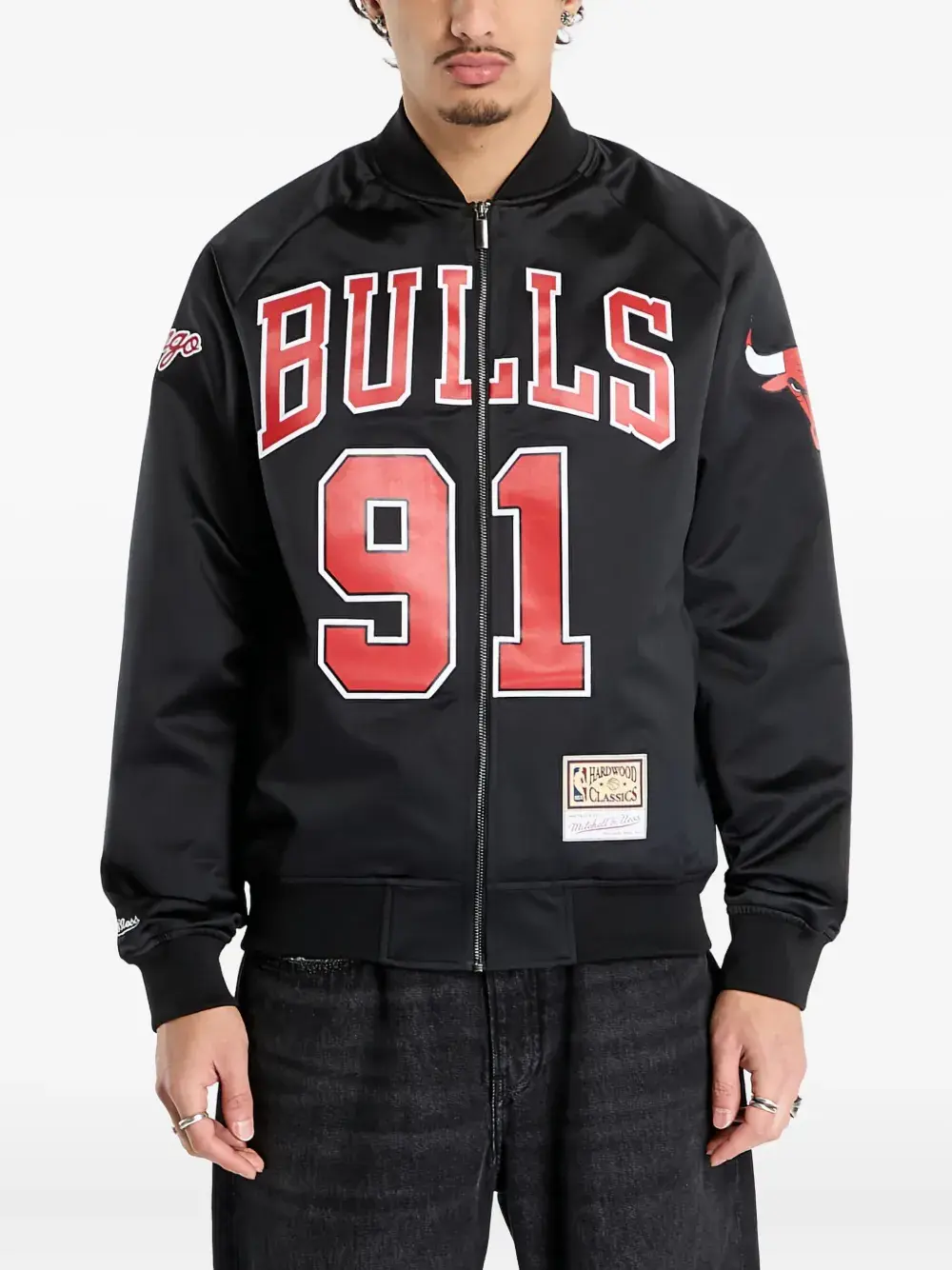 Куртка Chicago Bulls Денниса Родмана Mitchell & Ness, черный
Куртка Chicago Bulls Денниса Родмана Mitchell & Ness, черный