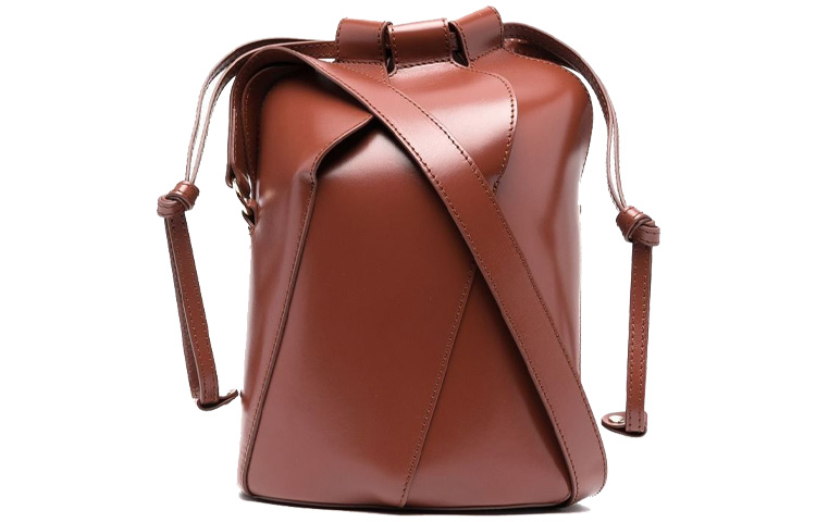 Сумки, наплечные сумки Chloé, basic set (bag+dust bag)
Сумки, наплечные сумки Chloé, basic set (bag+dust bag)