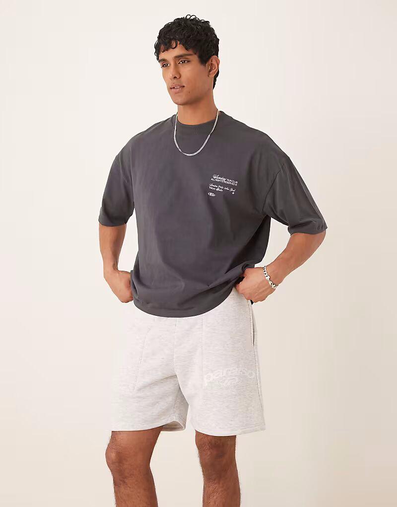 Трикотажные шорты ASOS DESIGN с принтом серого меланжевого цвета
Трикотажные шорты ASOS DESIGN с принтом серого меланжевого цвета