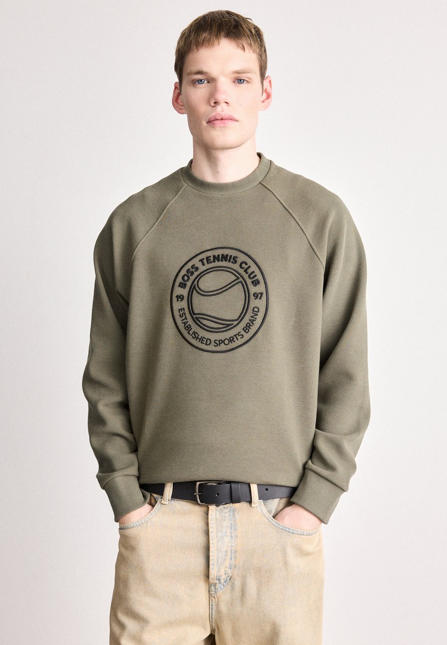 Толстовка BOSS JOIN SALBO, Dark Beige/Dark Green
Толстовка BOSS JOIN SALBO, Dark Beige/Dark Green