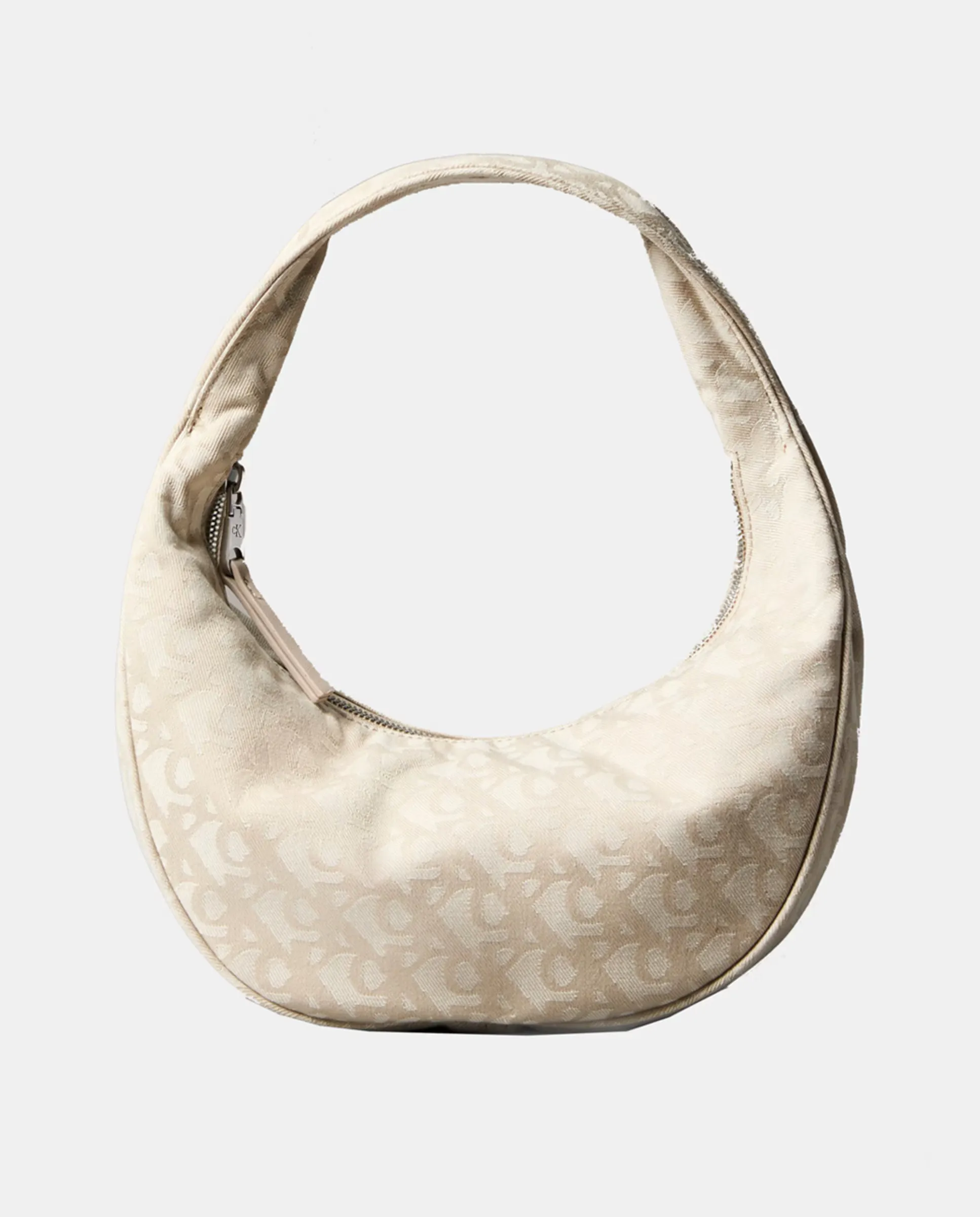 Овальная сумка через плечо Calvin Klein, бежевый
Овальная сумка через плечо Calvin Klein, бежевый