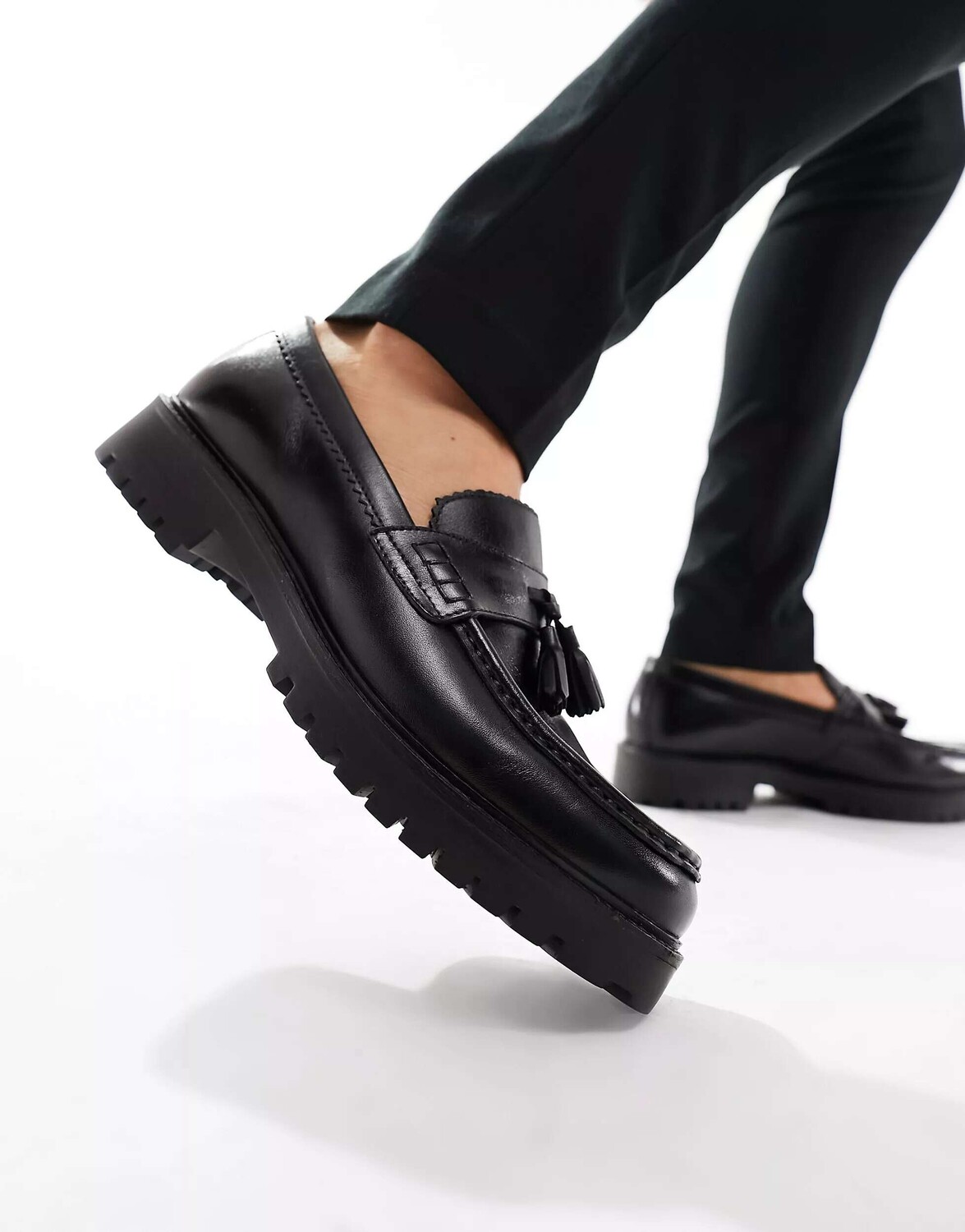 Черные лоферы с кисточками Walk London Sean из фрезерованной кожи, Черный, Черные лоферы с кисточками Walk London Sean из фрезерованной кожи
Черные лоферы с кисточками Walk London Sean из фрезерованной кожи, Черный, Черные лоферы с кисточками Walk London Sean из фрезерованной кожи