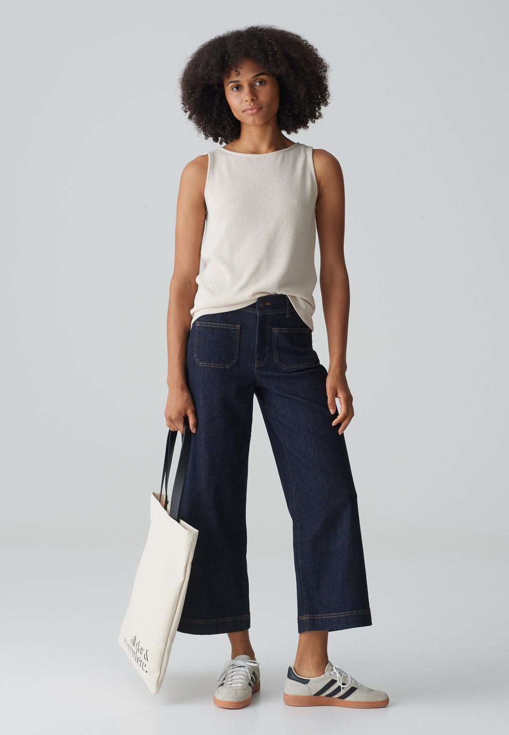 Топ LOOSE FIT OPUS, бежевый
Топ LOOSE FIT OPUS, бежевый