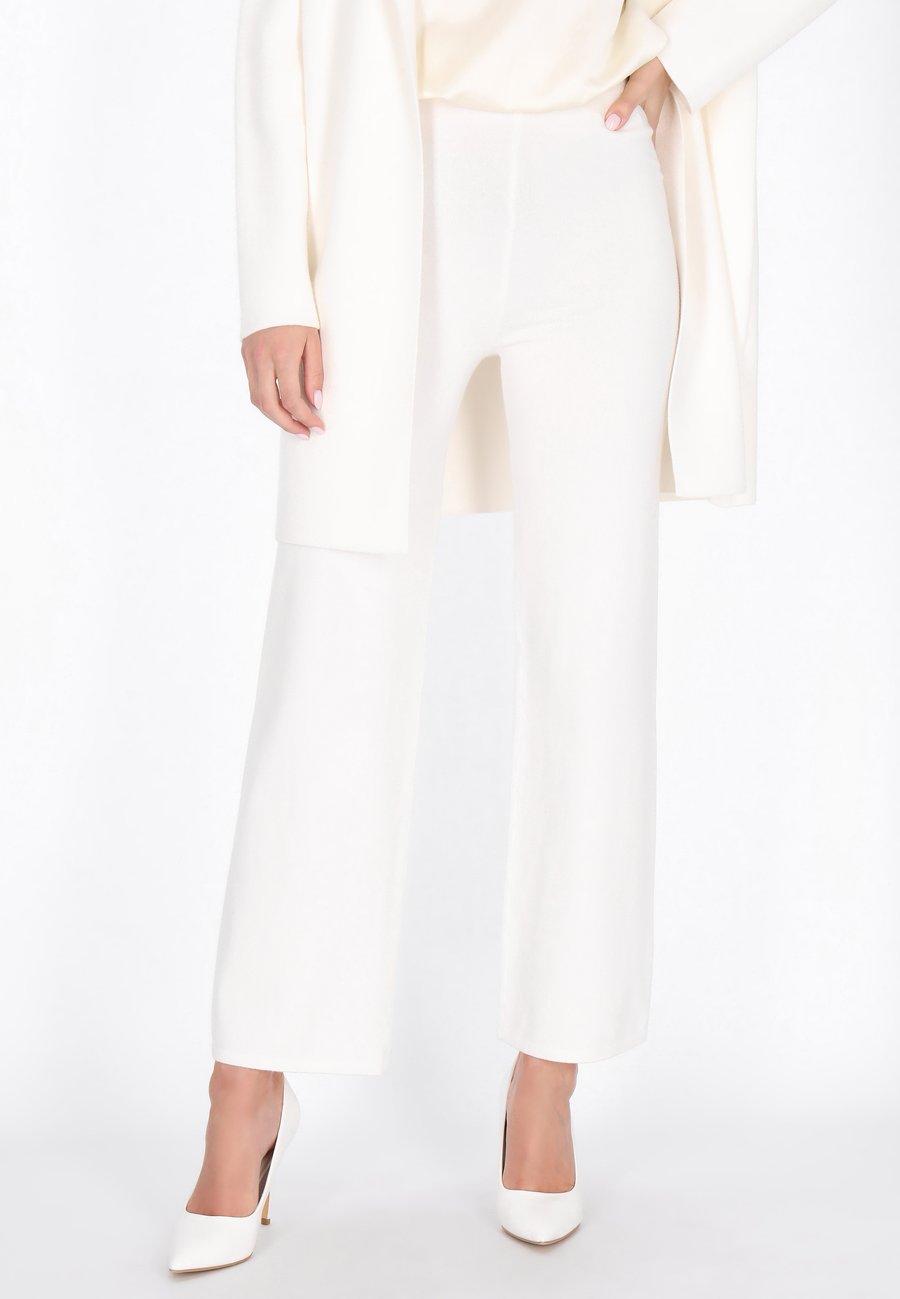 Брюки DreiMaster Trousers, White
Брюки DreiMaster Trousers, White