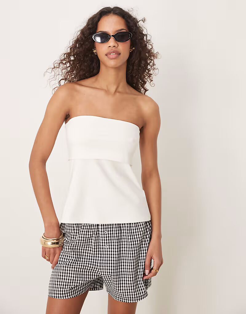 Удлиненный топ-труба Abercrombie & Fitch с отворотом кремового цвета
Удлиненный топ-труба Abercrombie & Fitch с отворотом кремового цвета