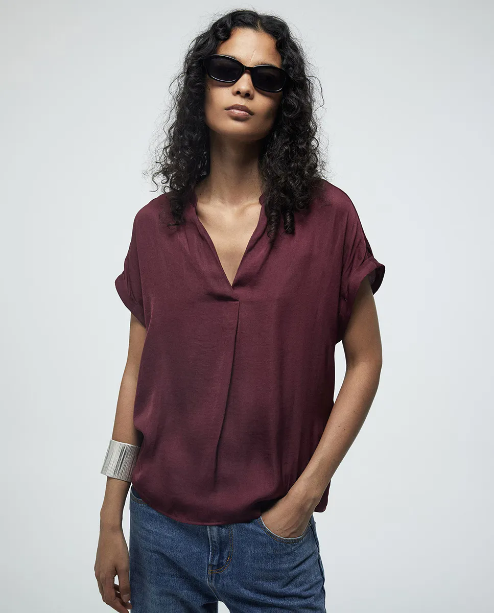 Топ с вырезом-каплей Sfera, бордовый
Топ с вырезом-каплей Sfera, бордовый