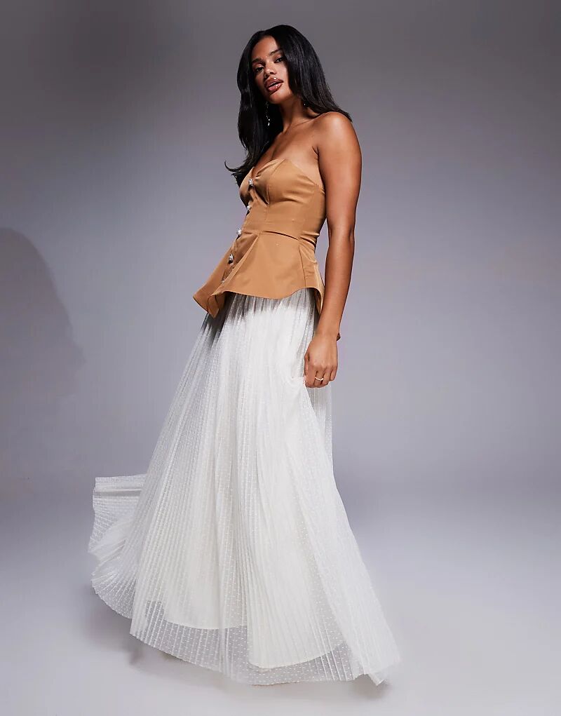 Платье-бандо макси ASOS LUXE со скульптурным силуэтом и плиссированной юбкой из фактурной сетки цвета верблюжьей шерсти
Платье-бандо макси ASOS LUXE со скульптурным силуэтом и плиссированной юбкой из фактурной сетки цвета верблюжьей шерсти