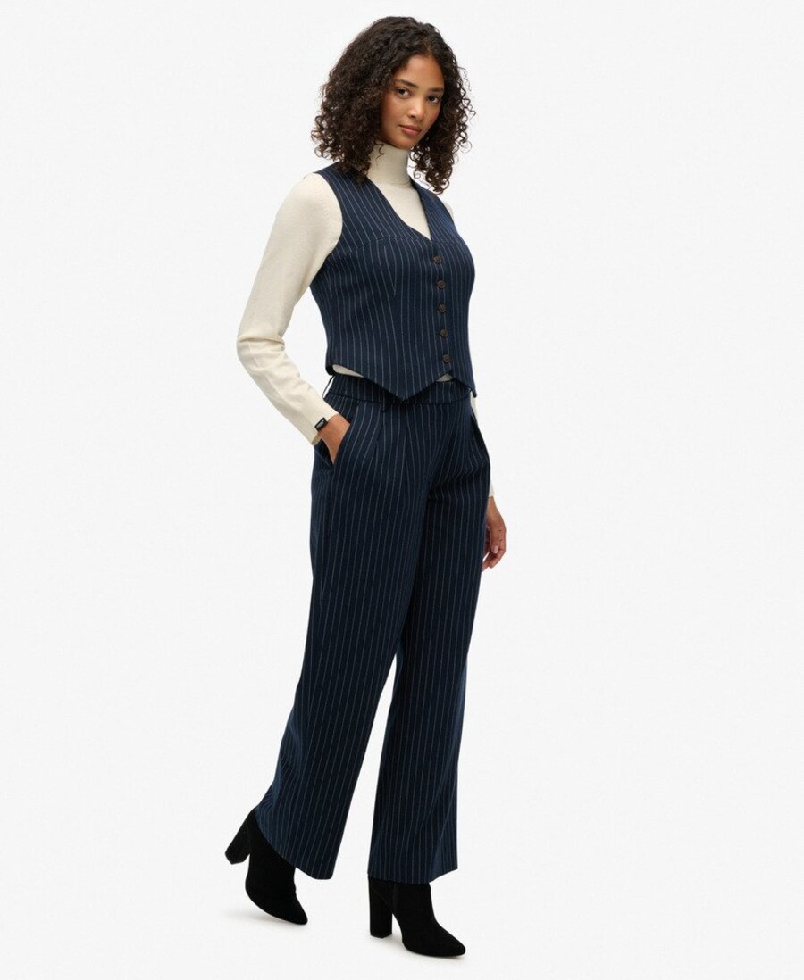 Свободные брюки со складками спереди Superdry, темно-синий
Свободные брюки со складками спереди Superdry, темно-синий