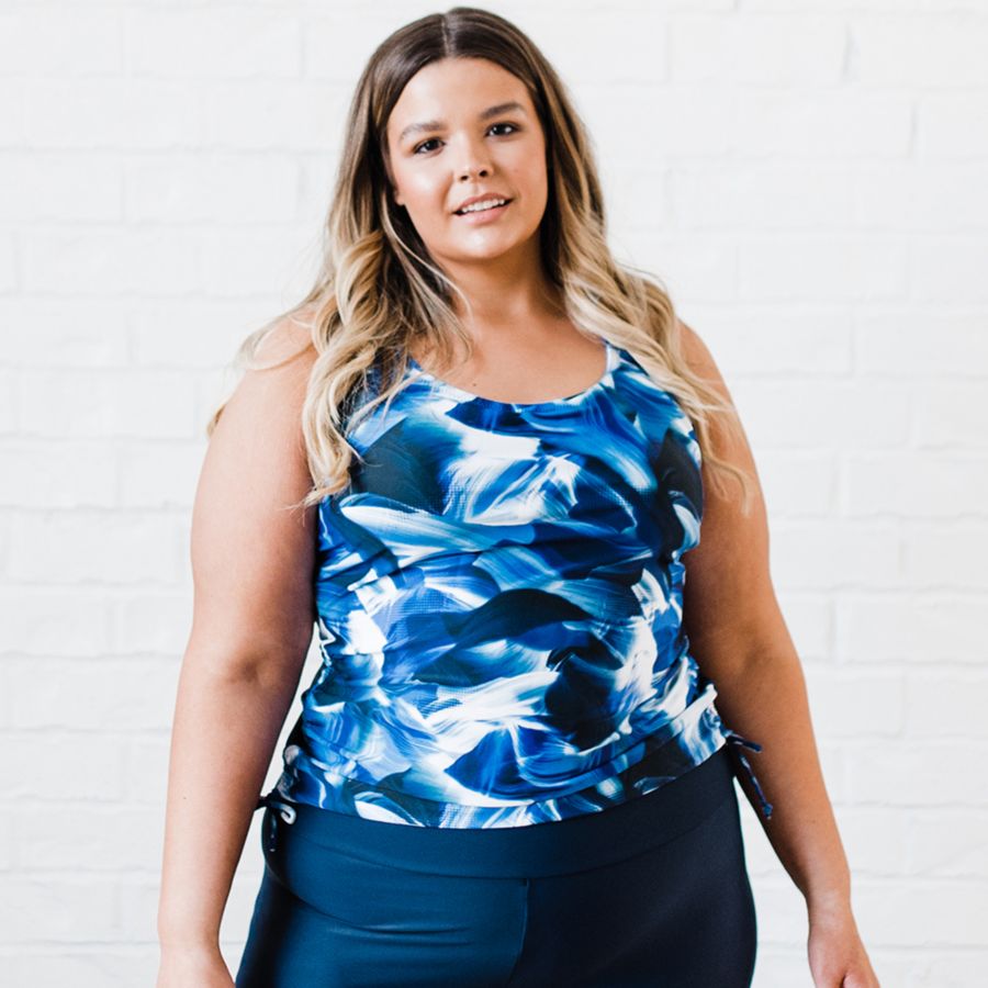 Купальник-танкини Maya больших размеров: верх со съемными чашечками и плавки Calypsa, Navy wave
Купальник-танкини Maya больших размеров: верх со съемными чашечками и плавки Calypsa, Navy wave